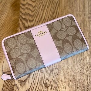 Accordion Zip Wallet In Signature Canvas